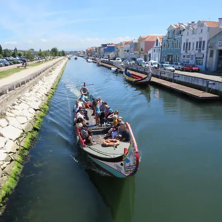 Hostel Aveiro Beach Hotel