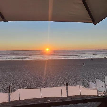 Hostel Aveiro Beach Hotel *