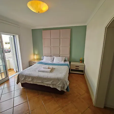 Aveiro Beach Hotel Hostel *