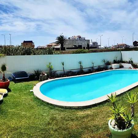 Aveiro Beach Hotel Hostel