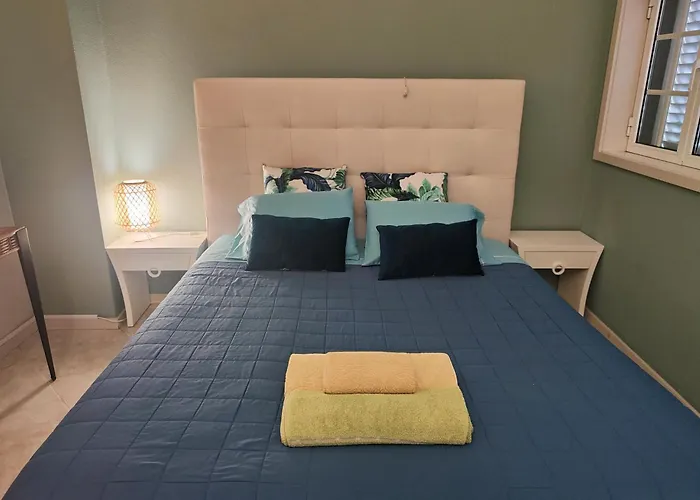 Portugal אכסניה אבאירו