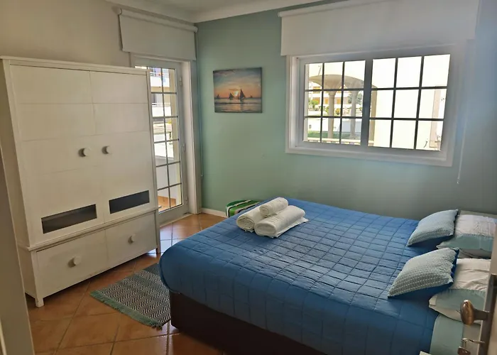 אכסניה Portugal אבאירו